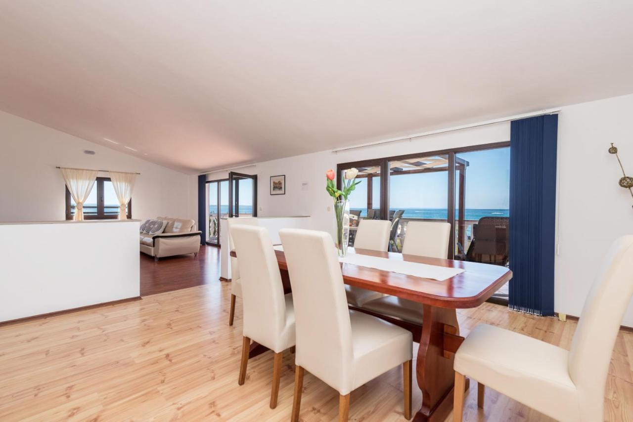 Apartment Astoria Затон Экстерьер фото