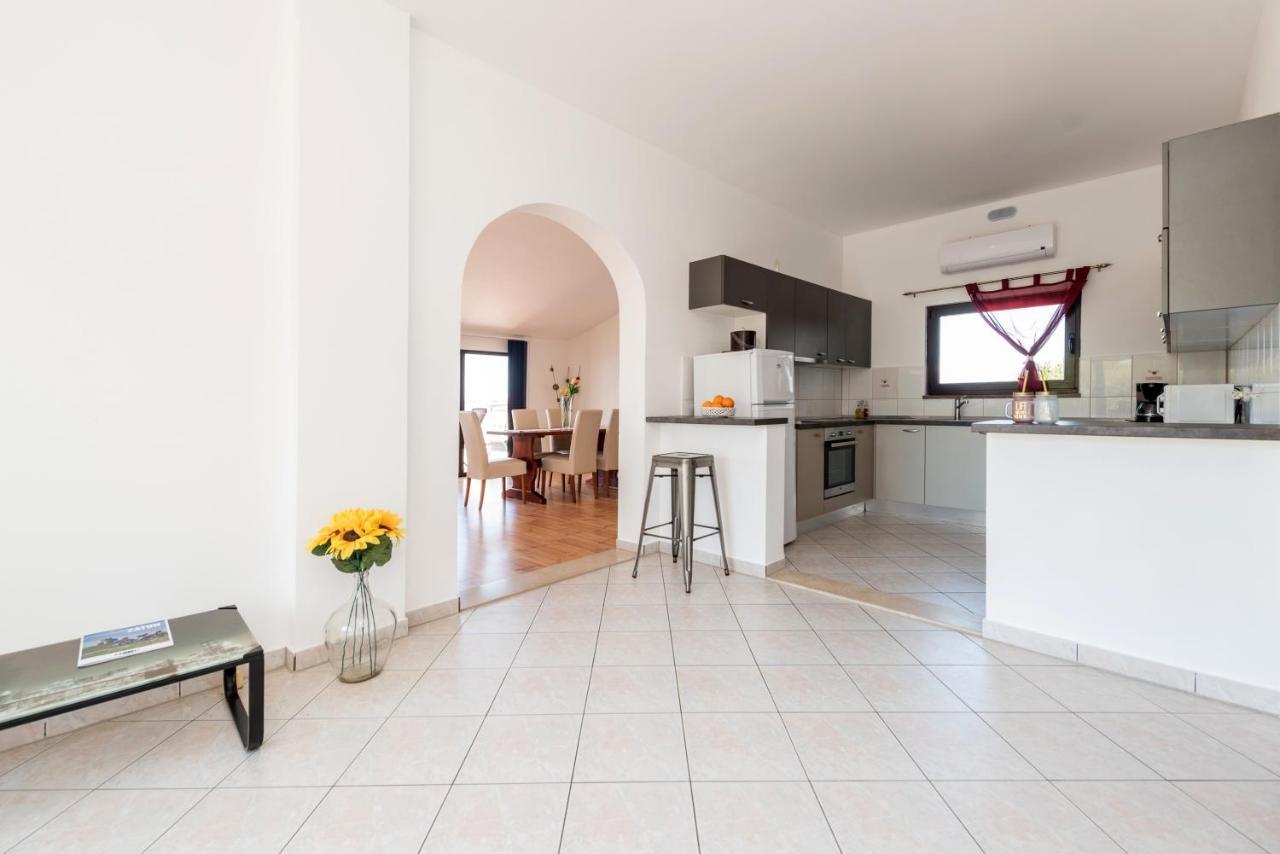 Apartment Astoria Затон Экстерьер фото